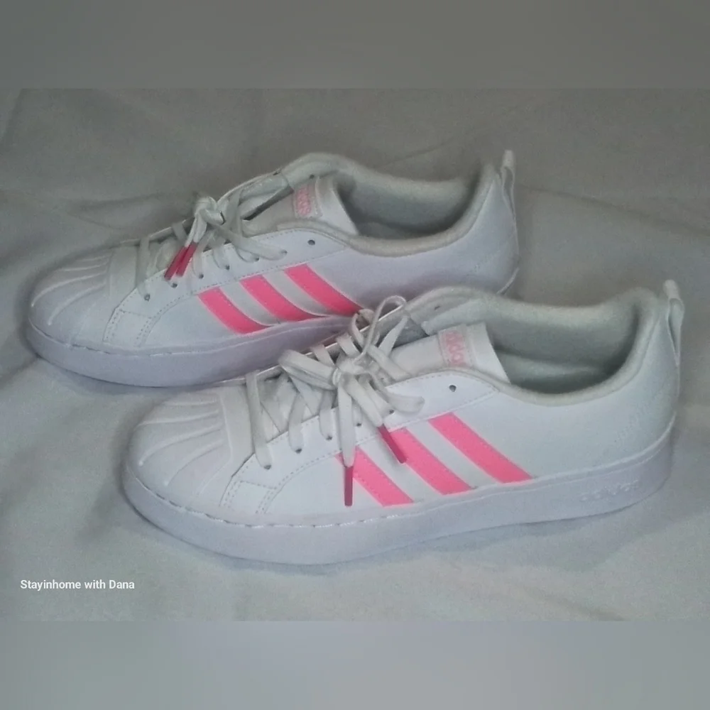 New Adidas Streetcheck Shoes / Skate White & Pink GZ1948 MENS sz 7